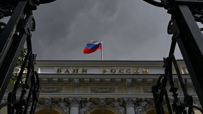 ANALÝZA: Rusko v patové situaci. Válečná ekonomika naráží na limity, Západ ale musí jednat hned