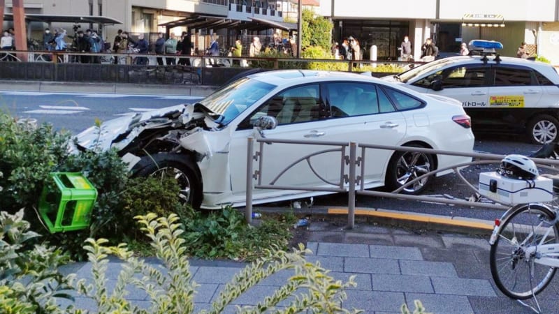 Řádění šíleného řidiče v Tokiu: V ulicích přejížděl lidi, na místě jsou zranění