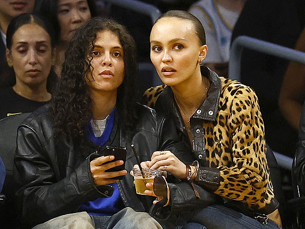 Nedá se to popsat, říká Lily-Rose Deppová o své lásce k raperce 070 Shake