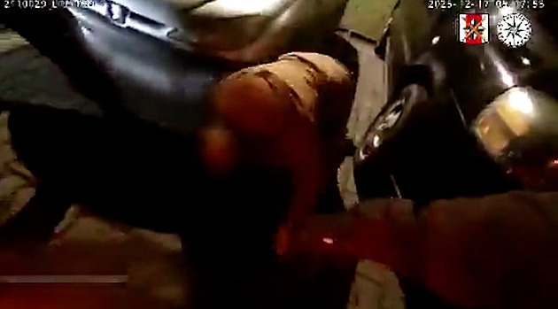 Já nic neprovedl, co si vymýšlej. Jak policie zadržela podezřelé z 13 let staré vraždy