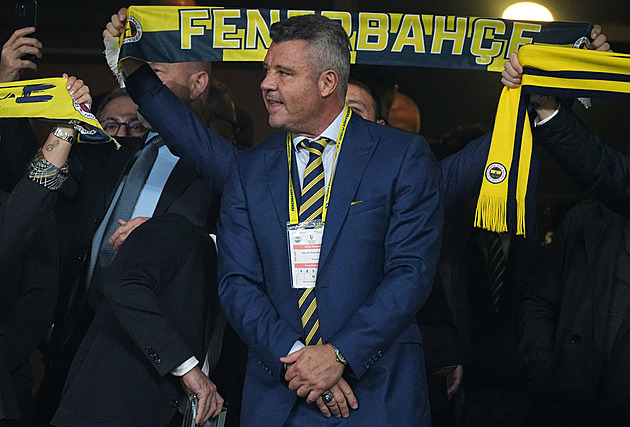Drogový skandál větší než Vémolův. V Turecku skončil ve vazbě šéf Fenerbahce