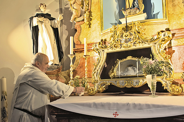 Emancipovaná žena se starostmi jako my. Svatá Zdislava uzdravuje i po 800 letech