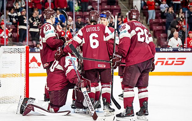 Finové se poučili od Kanady. Favorit si smlsnul na Lotyšsku a naladil se na Čechy