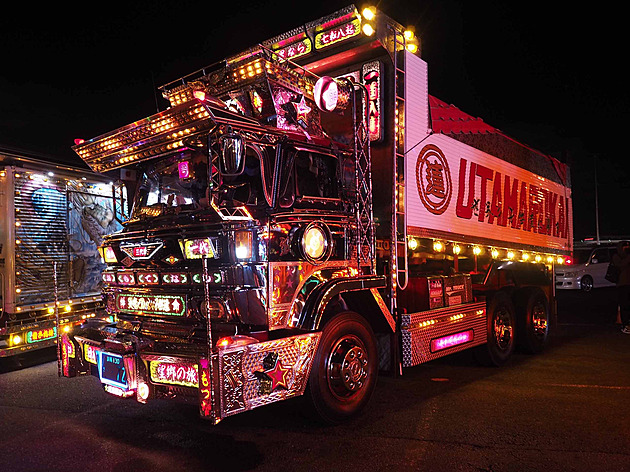 Sny kluků z venkova rozzářily japonské silnice. Z rebelů jsou umělci tuningu