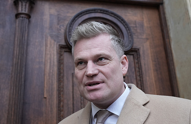 Turek si řekl o post zmocněnce, Babiš bude u SPD vysvětlovat muniční iniciativu