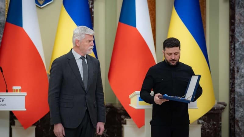 Valeš: Prezident není obchodní dealer, letouny nemá co nabízet. Střet s vládou zavinil Pavel