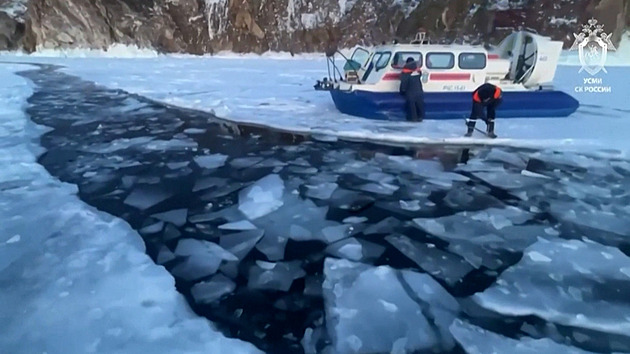 Na Bajkalu se propadl led pod čínskými turisty, osm mrtvých
