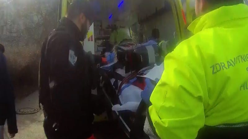 Drama na pražském kurtu: Muž zkolaboval při tenisu, záchraně života přispěla reakce přátel