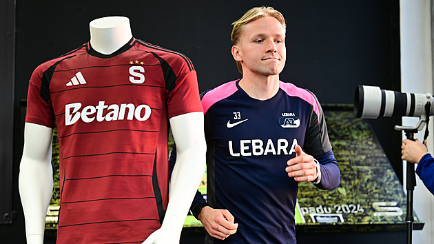 Jako bych tu byl s Baníkem. Chci Spartu porazit, pořád je to pro mě rival, říká Šín