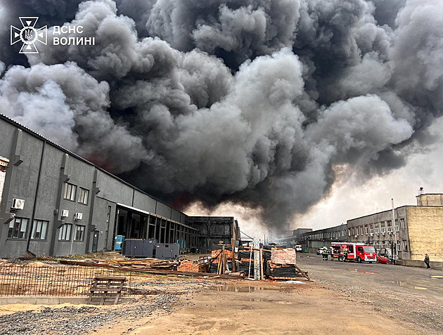 Rusko útočilo i za bílého dne. Proti Ukrajině vypustilo 361 dronů, hlásí Kyjev