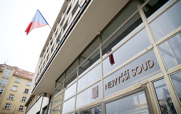 Svoboda rodičky není absolutní, rozhodl Nejvyšší soud v kauze domácího porodu