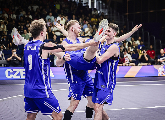 Euforie v Singapuru. Mezi světovou elitou v basketbalu 3x3 se představí i Češi