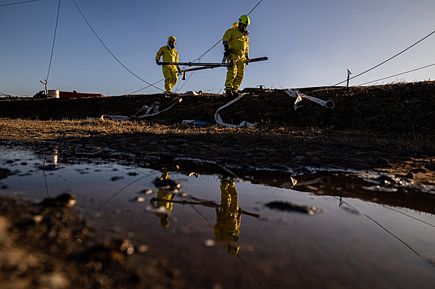 Ocelové stěny v Hustopečích zachytily téměř všechen benzen, odčerpána je polovina
