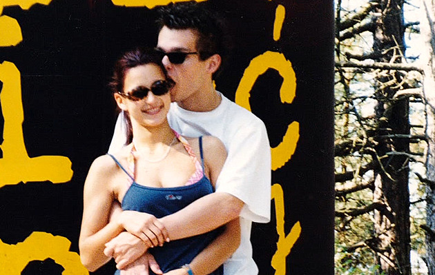 Sláva, manželky i projekty, co nevyšly. Moderátorská hvězda Leoš Mareš slaví 50