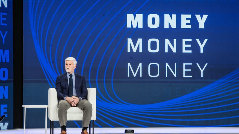 Problém s plánovanou nemocnicí v Praze: NATO ji neuzná jako obrannou, vysvětlil Pavel