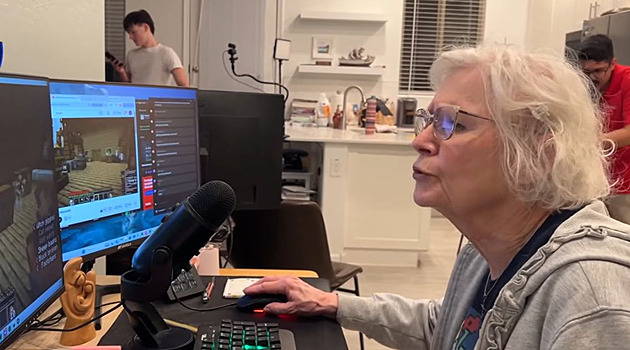 Babička streamuje Minecraft pro charitu, poslali na ni zásahovou jednotku