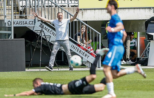 Kouč Jablonce Kozel: Nastala chvíle omladit, v Evropu pořád věříme