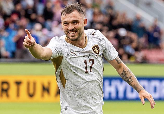Na šampionát nepoletí Ladra, Bucha a Kabongo. Koubek bere i Sochůrka