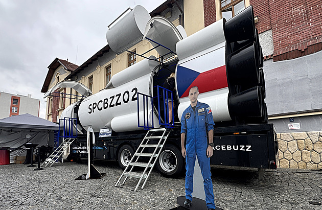 Virtuální let do vesmíru nadchl školáky. SpaceBuzz zahájil roadshow v Plzni