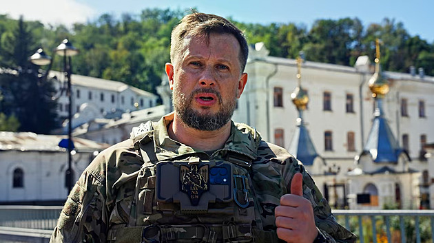 VIDEO: Jste klauni. Ukrajinský generál se vysmál Putinovi z „dobytého“ kláštera