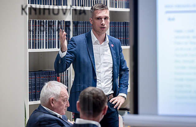 Starostenská politika zvítězila, říká k Liberci politolog. Jak bude vypadat koalice?