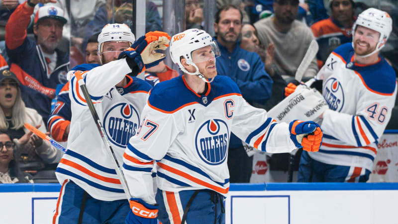 Connor McDavid oslavil 800. zápas v NHL osobním rekordem. Teď je na řadě „slovenský milník“